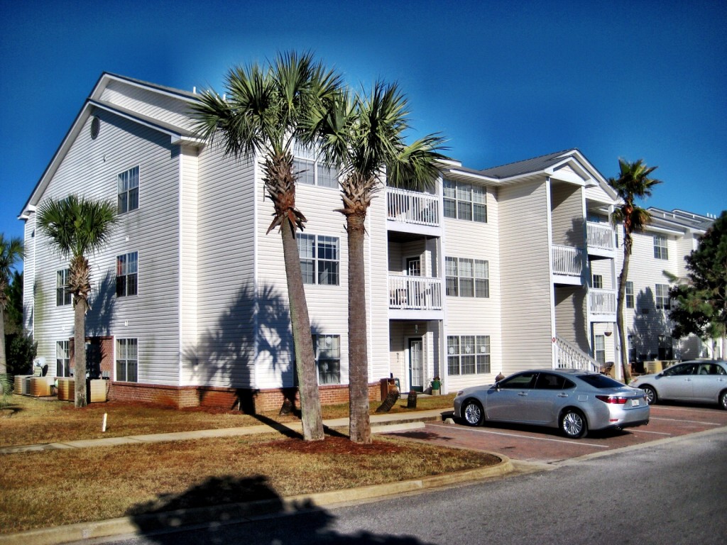 Two Bdr Unit at Indian Lake Condos Destin 109,000