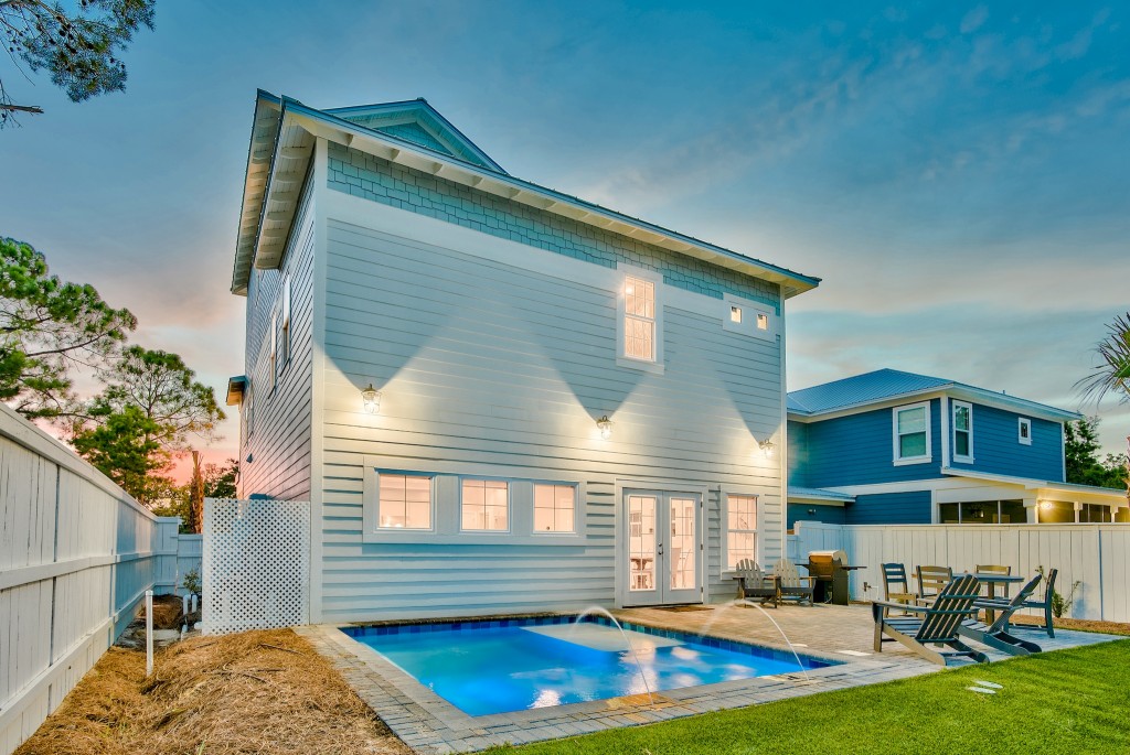 Just Listed in Frangista Beach!